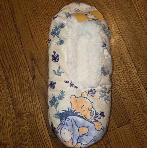 Disney Winnie the Pooh Fuzzy Babba Slipper Socks - Cream - Picture 4 of 5